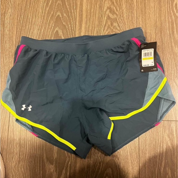 BRAND NEW UNDER ARMOUR RUNNING SHORTS - Picture 3 of 3